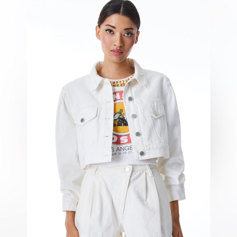 Alice + Olivia Renee Cropped Denim Jacket in Ecru
